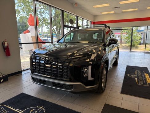 Used 2023 Hyundai Palisade SEL AWD/4WD image 1