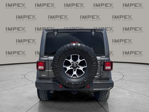 Used 2022 Jeep Wrangler Unlimited Sahara w/ Cold Weather Group image 4