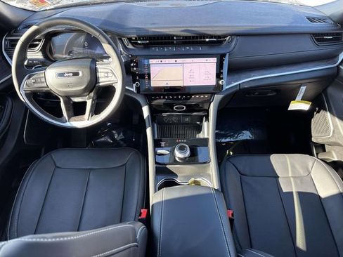 New 2026 Jeep Grand Cherokee Limited AWD/4WD image 2