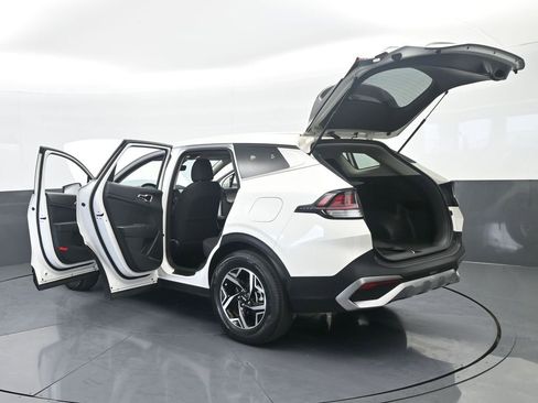 Used 2024 Kia Sportage LX FWD image 71