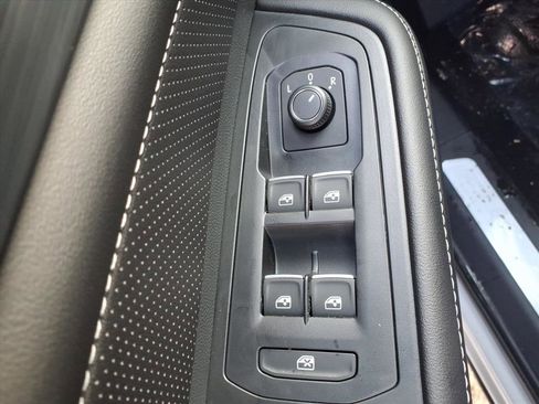 New 2026 Volkswagen Atlas Cross Sport SE AWD/4WD image 16
