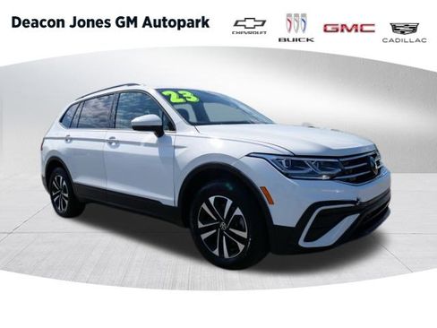 Used 2023 Volkswagen Tiguan S image 1