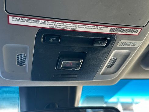 Used 2020 Toyota Camry SE image 33