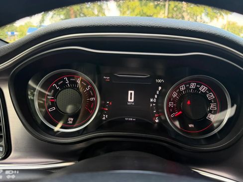 Used 2016 Dodge Challenger SXT RWD image 21