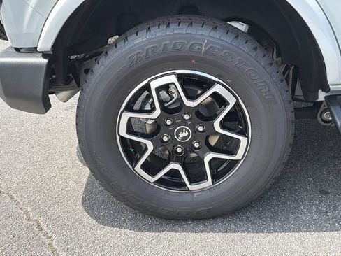 New 2026 Ford Bronco Outer Banks AWD/4WD image 17