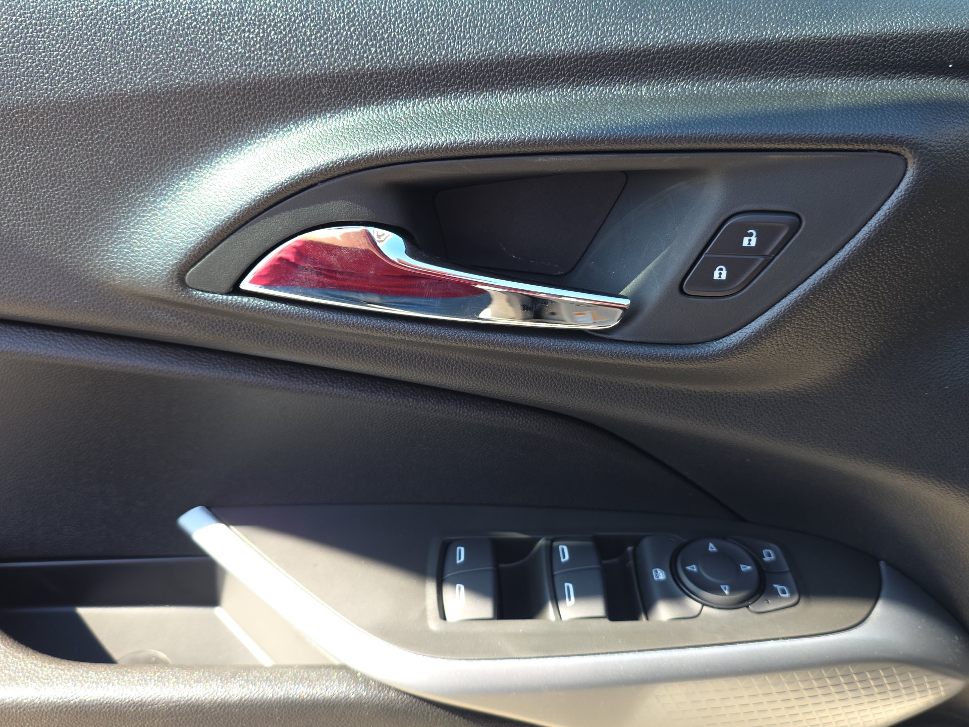 New 2026 Chevrolet Trax RS w/ Driver Confidence Package FWD image 13