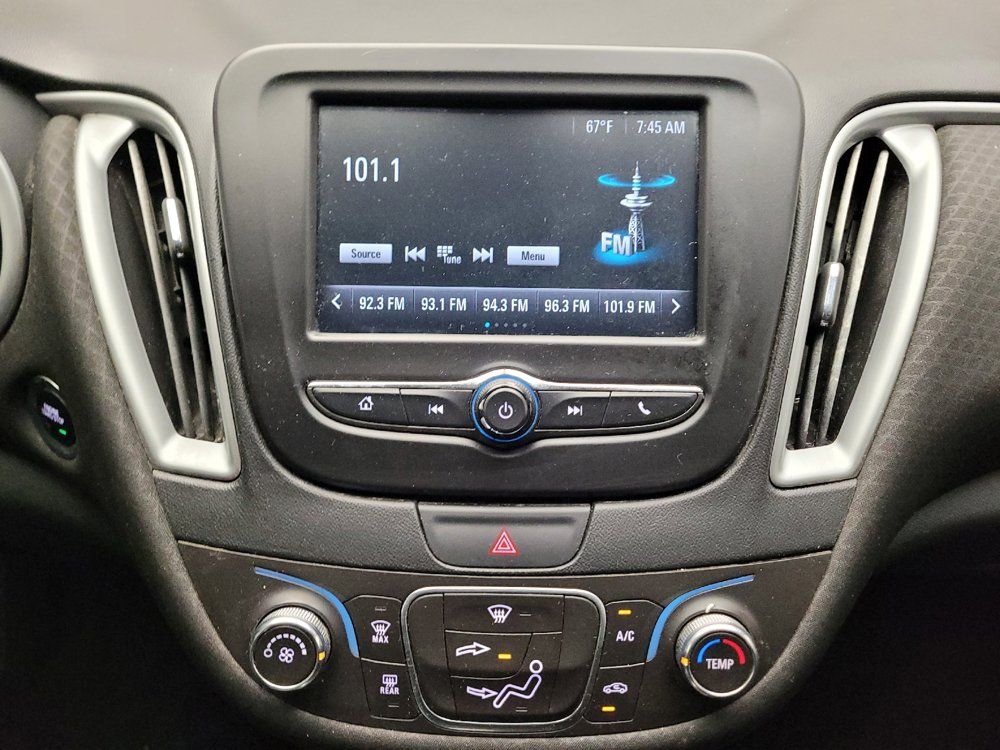 Used 2018 Chevrolet Malibu LS FWD image 25