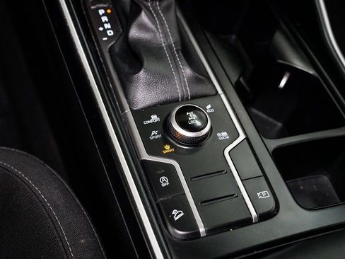 Used 2023 Kia Sorento LX image 21