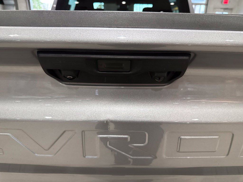 Used 2024 Chevrolet Silverado 1500 RST AWD/4WD image 9