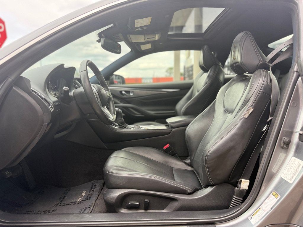 Used 2020 INFINITI Q60 3.0t Luxe RWD image 11