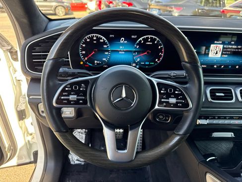 Used 2023 Mercedes-Benz GLS 580 4MATIC image 29