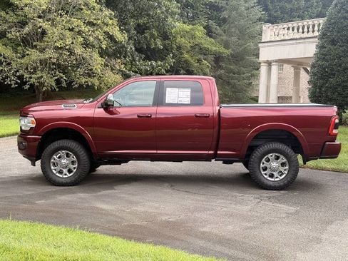 Used 2022 RAM 2500 Laramie AWD/4WD image 6