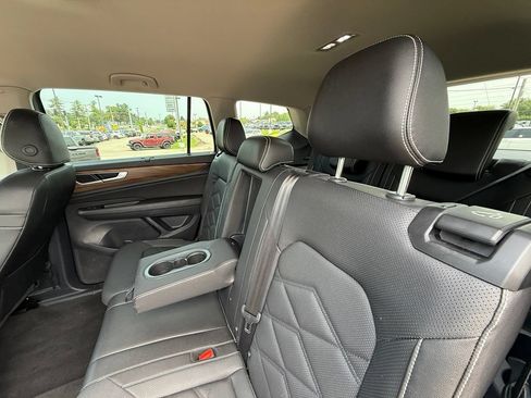 Used 2026 Volkswagen Atlas SE AWD/4WD image 25