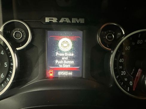Used 2019 RAM 1500 Big Horn RWD image 31