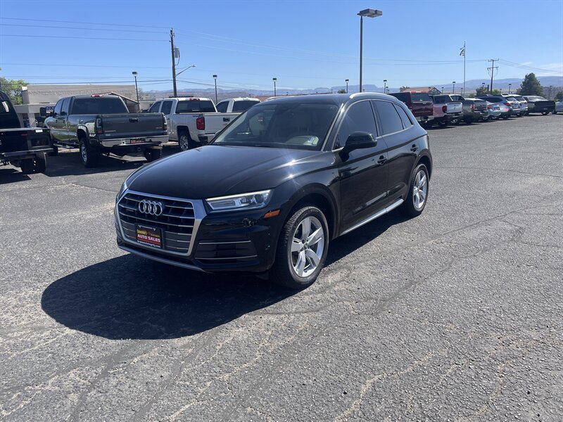Used 2018 Audi Q5 2.0T Premium w/ Convenience Package AWD/4WD image 1
