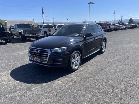 Used 2018 Audi Q5 2.0T Premium w/ Convenience Package AWD/4WD image 1