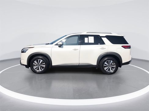 Used 2022 Nissan Pathfinder SL image 5