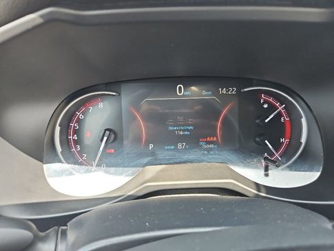 Used 2023 Toyota RAV4 LE AWD/4WD image 18