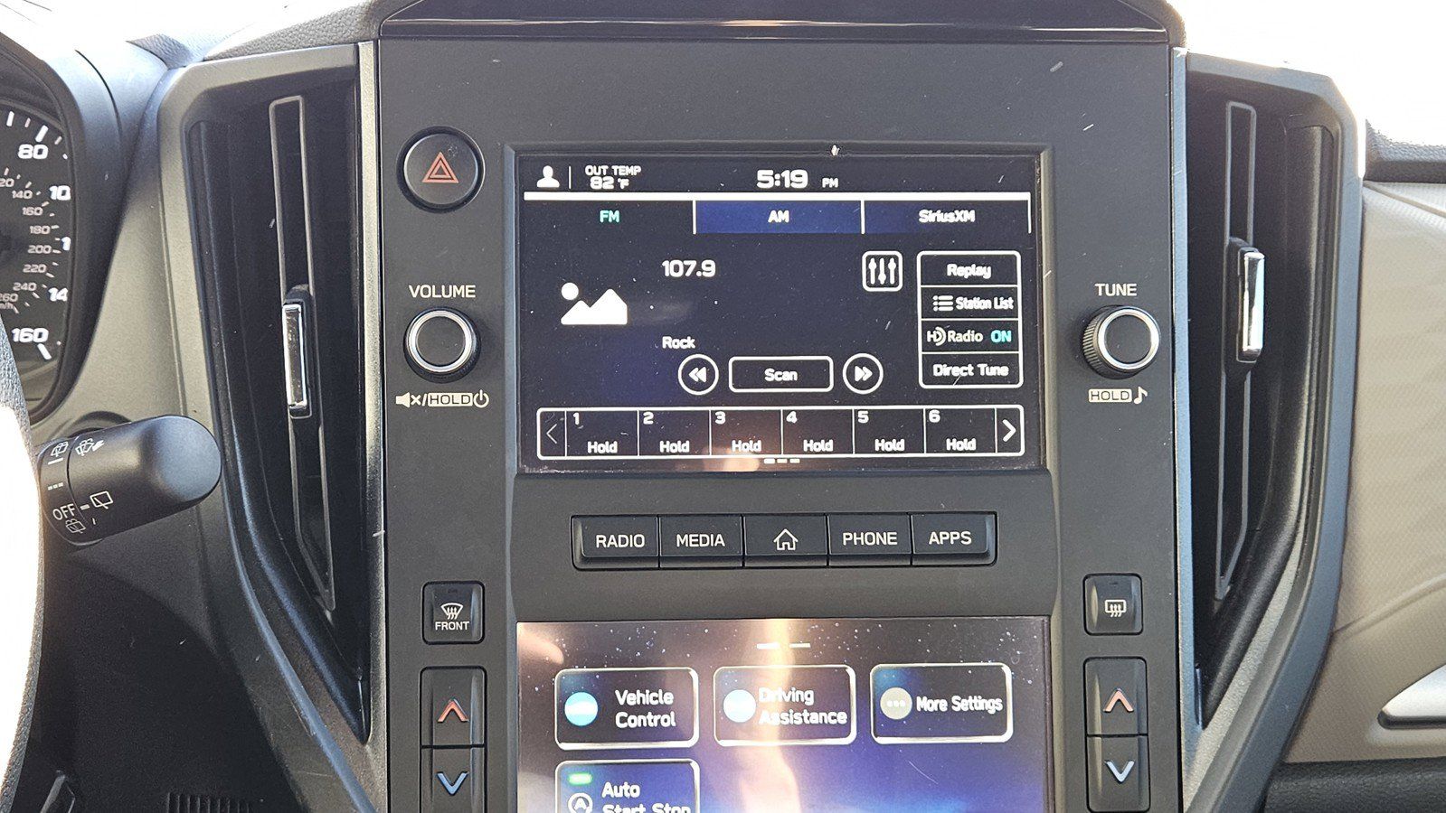 Used 2025 Subaru Forester AWD/4WD image 11