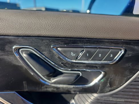 Used 2022 Lincoln Corsair AWD w/ Equipment Group 101A image 28