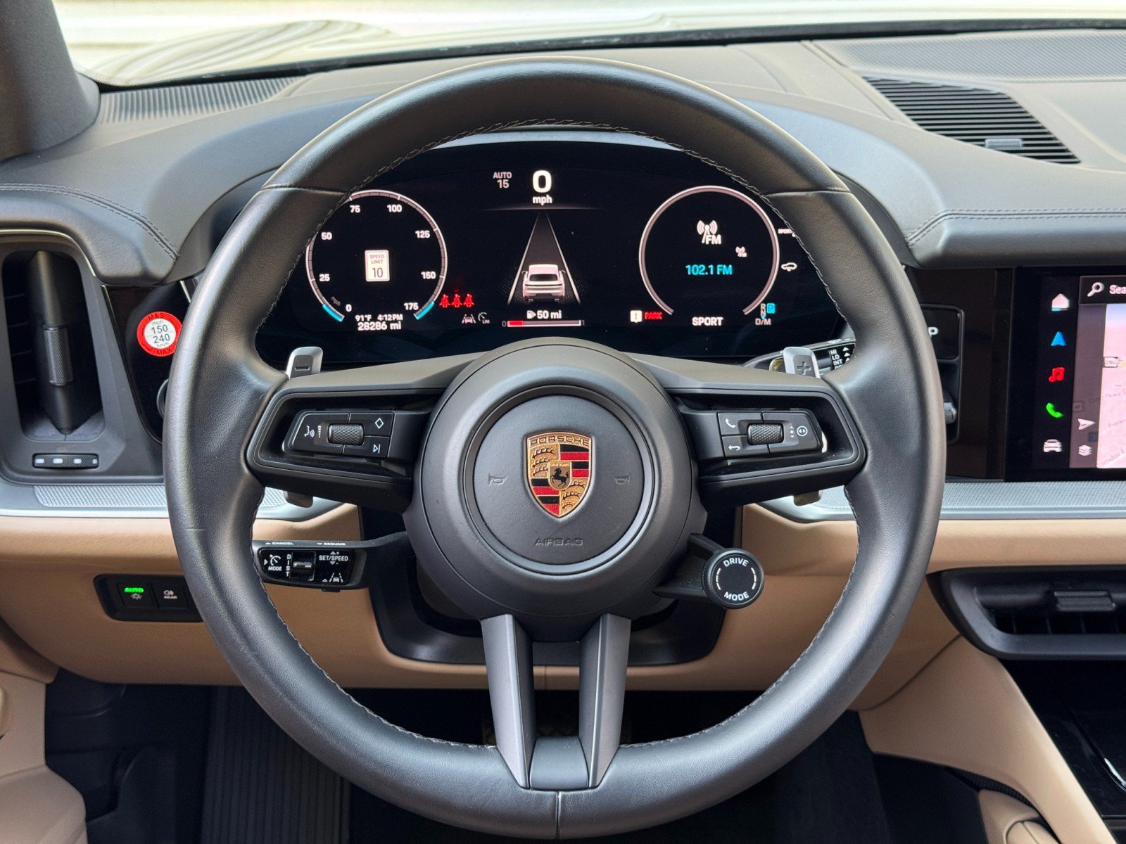 Used 2024 Porsche Cayenne AWD/4WD image 22