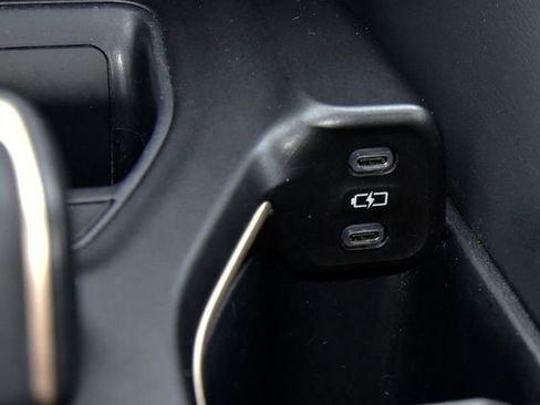 Certified 2023 Toyota Crown XLE image 24