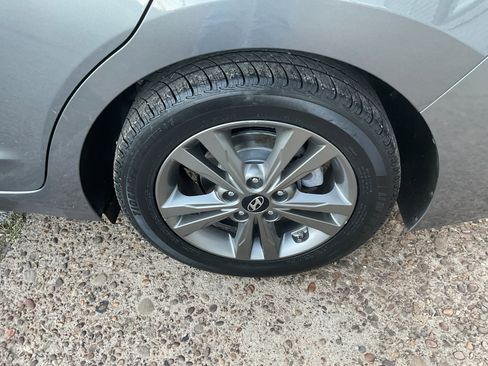 Used 2018 Hyundai Elantra Value Edition image 10