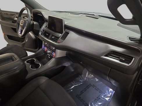 Used 2023 GMC Yukon XL SLE image 10