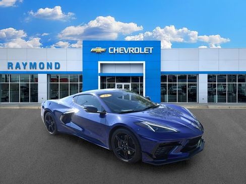 Used 2025 Chevrolet Corvette Stingray Preferred Cpe w/ Z51 Performance Package RWD image 10