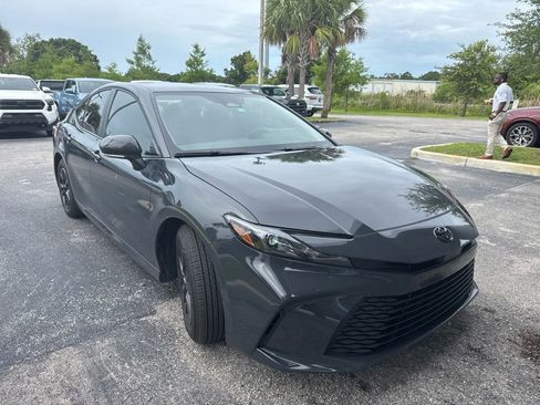 Used 2025 Toyota Camry LE w/ Convenience Package FWD image 2