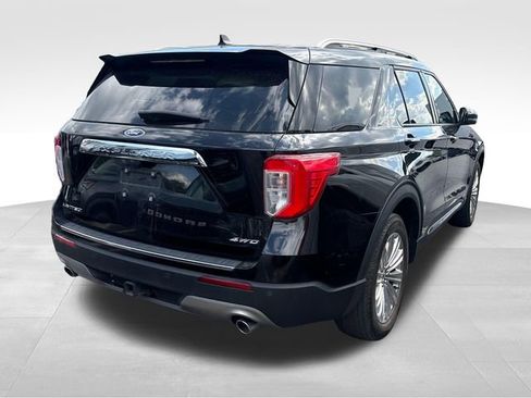 Used 2023 Ford Explorer Limited w/ Equipment Group 301A AWD/4WD image 3