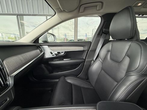 Used 2024 Volvo V90 B6 Cross Country Ultimate AWD/4WD image 28