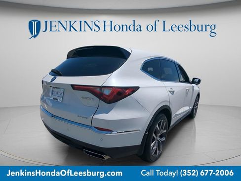 Used 2022 Acura MDX SH-AWD w/ Technology Package image 3