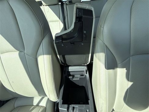 Used 2017 Subaru Impreza 2.0i Limited image 21