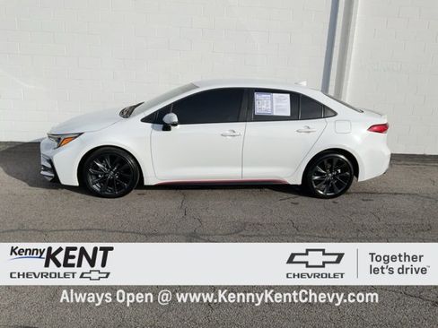 Used 2023 Toyota Corolla SE image 28