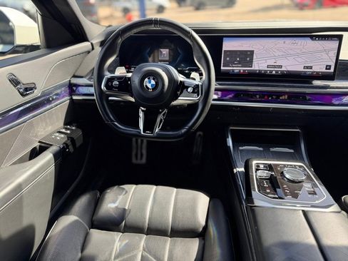 Used 2024 BMW 740i xDrive 740i xDrive image 22