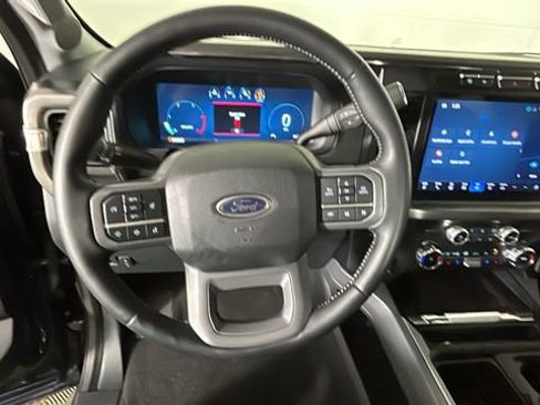 Used 2024 Ford F250 Lariat w/ Sport Appearance Package AWD/4WD image 15