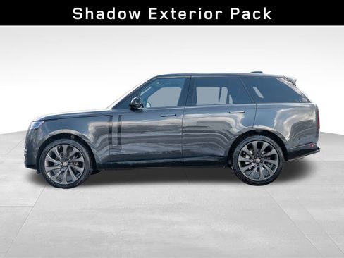 Used 2023 Land Rover Range Rover SE image 7