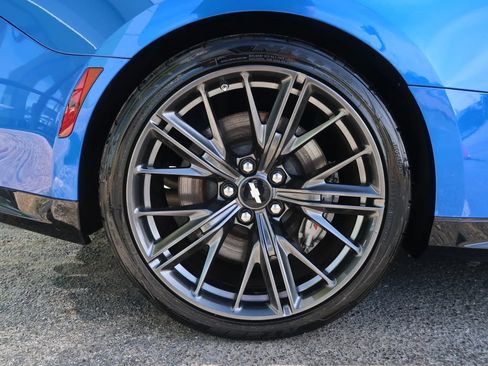 Used 2018 Chevrolet Camaro ZL1 image 45