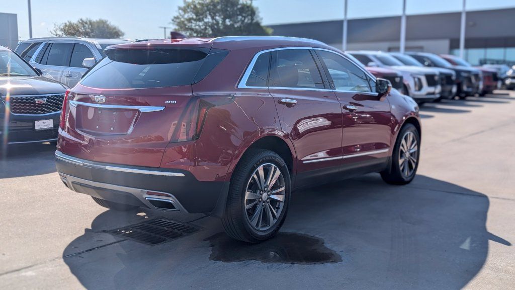 Used 2021 Cadillac XT5 Premium Luxury FWD image 5