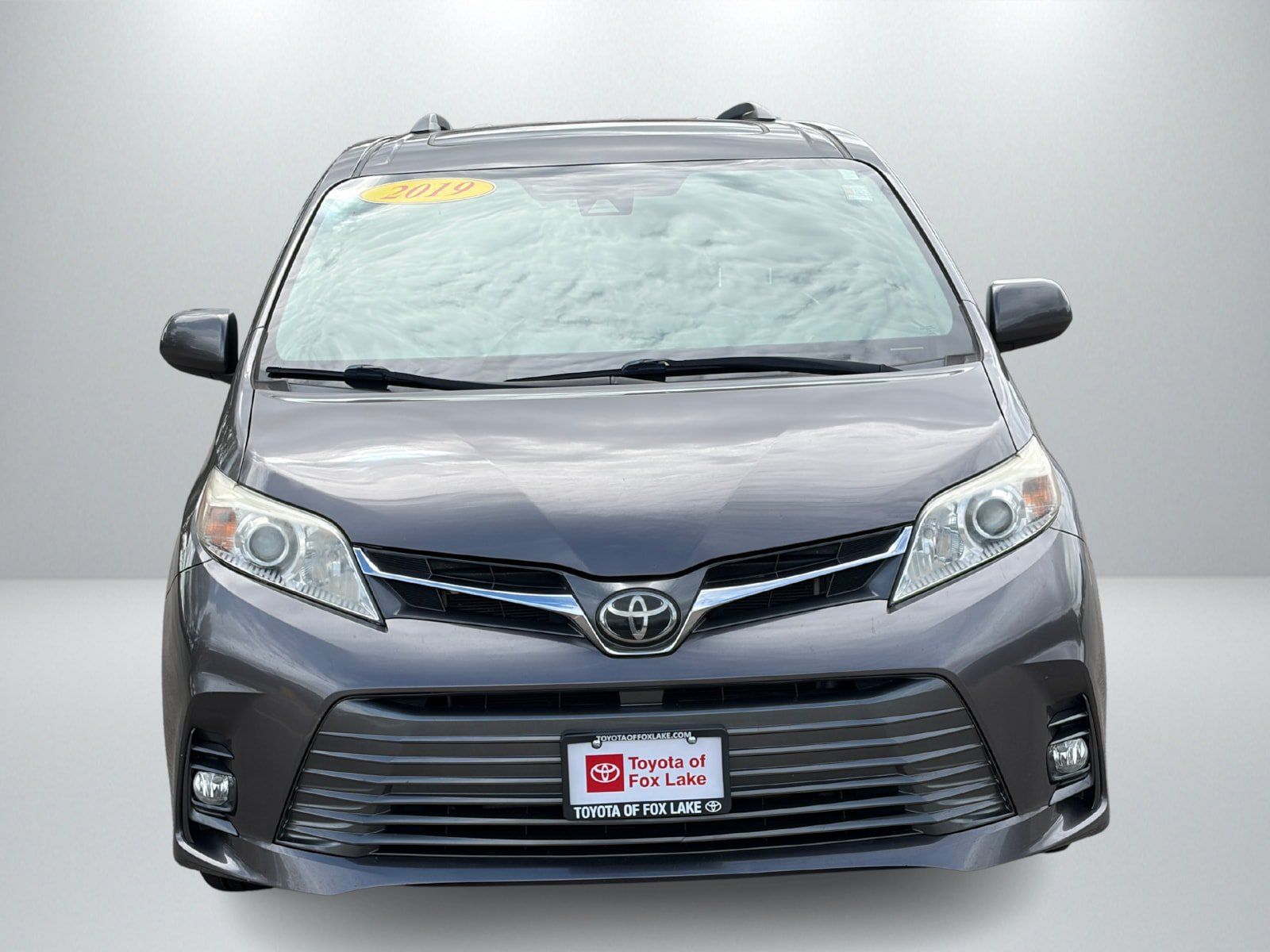 Used 2019 Toyota Sienna XLE w/ XLE Navigation Package FWD image 8