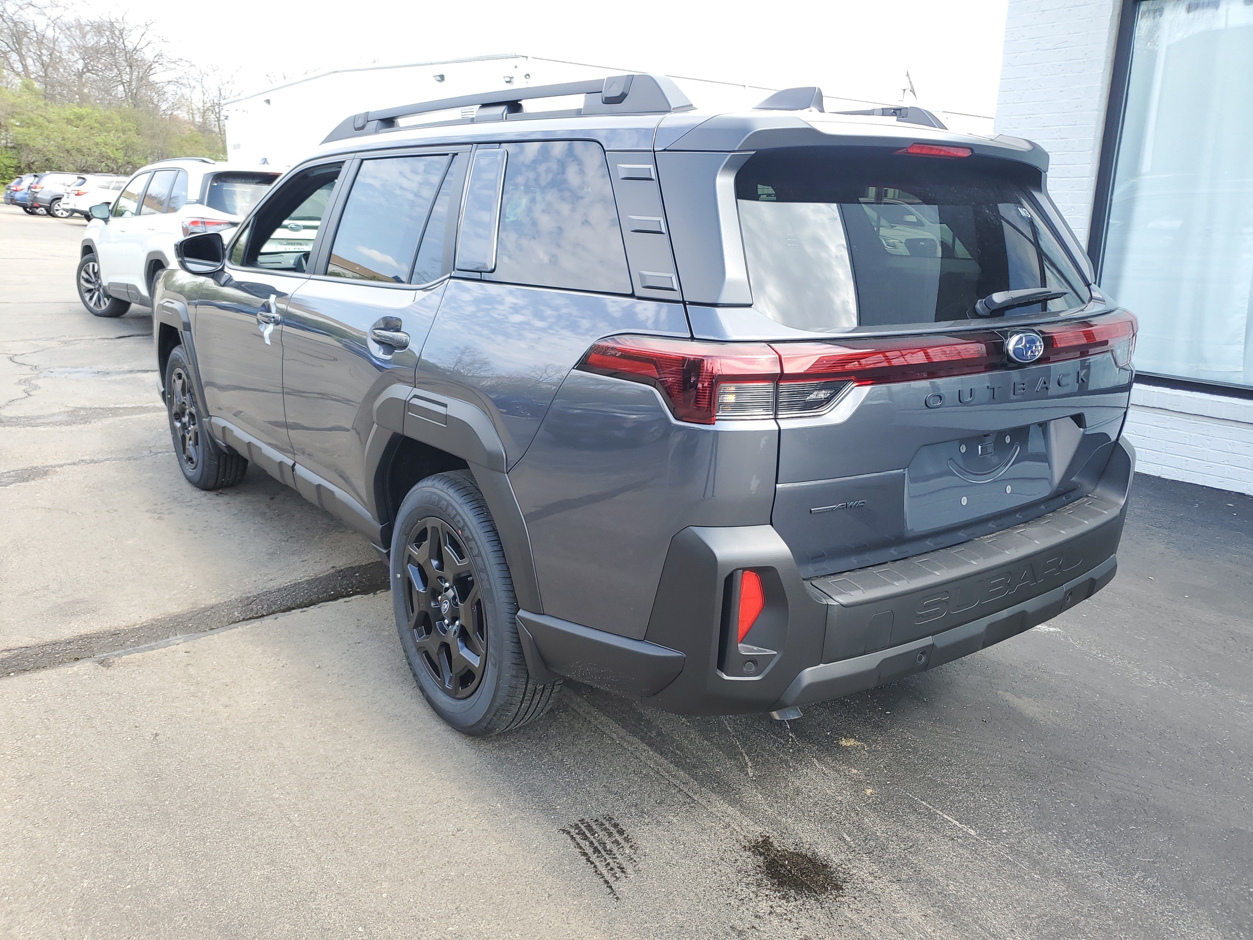 New 2026 Subaru Outback Limited w/ Premium/Limited Package AWD/4WD image 2