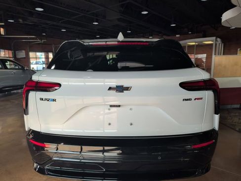 Certified 2024 Chevrolet Blazer EV RS image 6