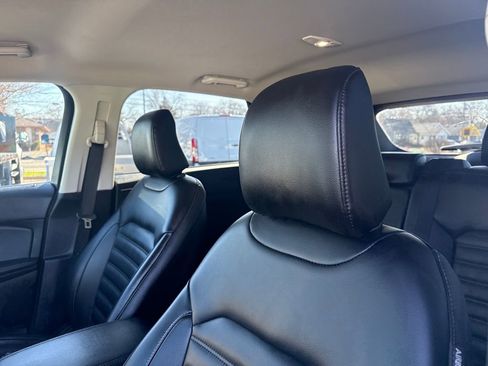 Used 2024 Ford Edge SEL image 22