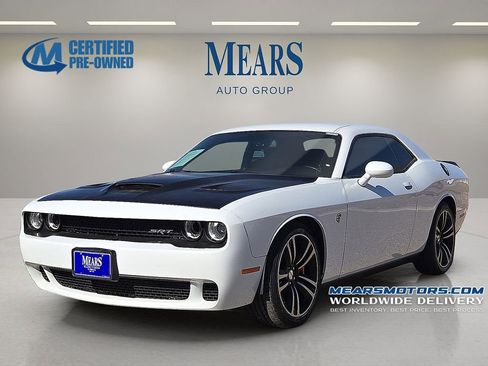 Used 2017 Dodge Challenger SRT Hellcat image 1