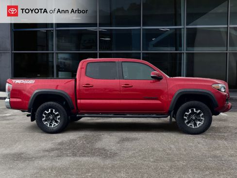 Used 2023 Toyota Tacoma TRD Off-Road image 11