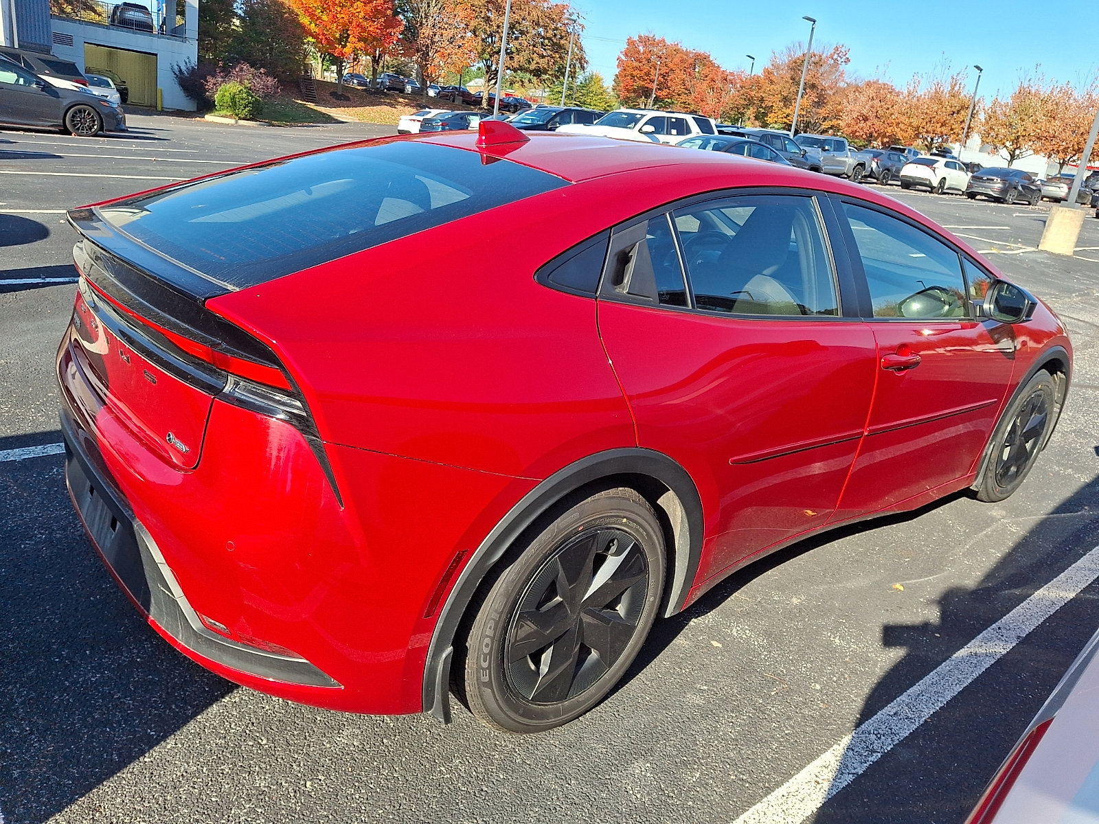 Certified 2024 Toyota Prius LE FWD image 4