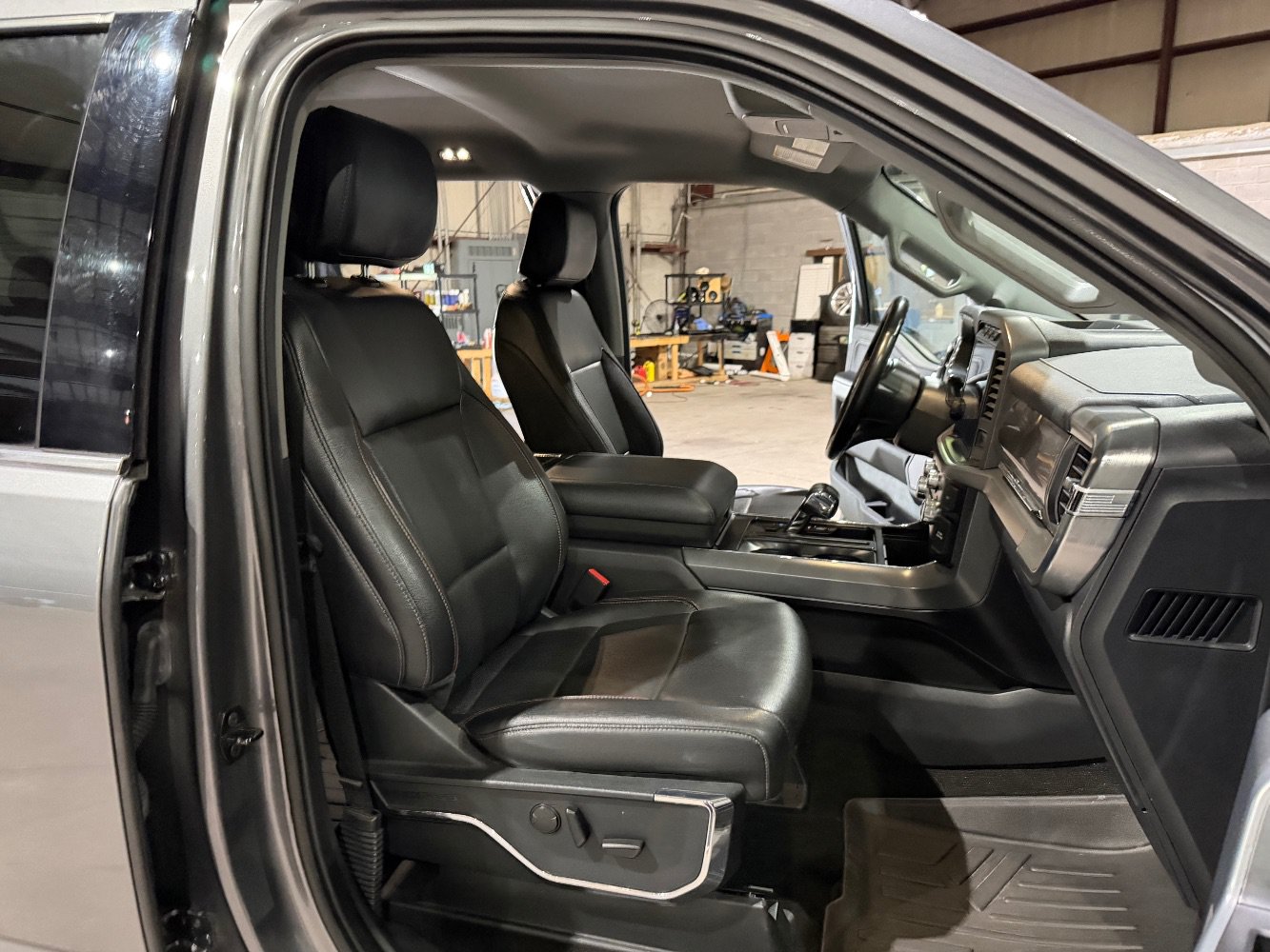 Used 2022 Ford F150 Lariat AWD/4WD image 26