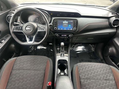 Certified 2024 Nissan Kicks SR image 11