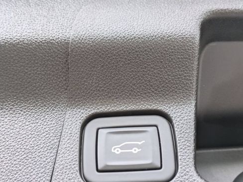 Used 2023 GMC Acadia Denali w/ Denali Ultimate Package FWD image 14